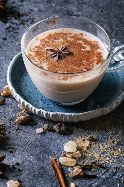 Masala chai: kořeněný čaj, který stojí za ochutnání